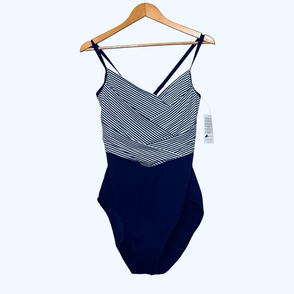 Lands End Slendersuit Grecian Low Leg One Piece Swimsuit Nautical Stripe NWT 16